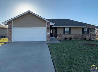 4607 SW Misty Harbor Dr, Topeka, KS 66610