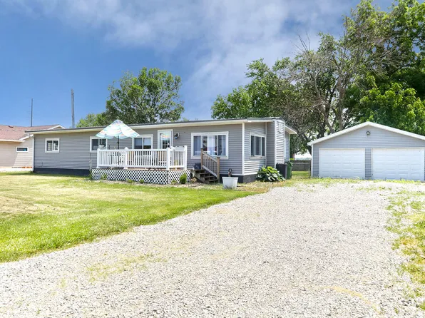 33084 Finestead Dr, Granger, IA 50109