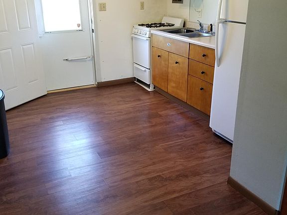 4th image of 6969-79 Jackson Ct
