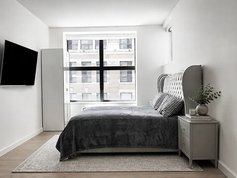 240 Park Ave S #8C — Photo 6