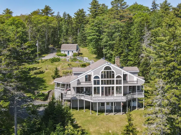 10 River Bend Drive, Boothbay, ME 04537