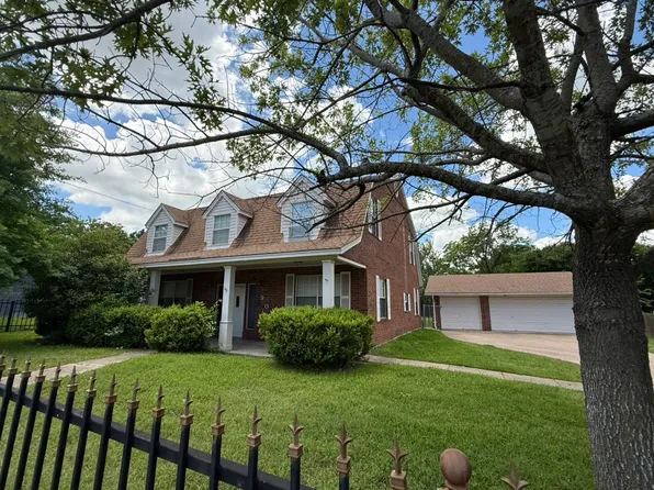 901 Daffan Ave, Ennis, TX 75119