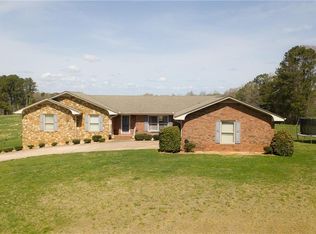 4960 Spot Rd, Cumming, GA 30040