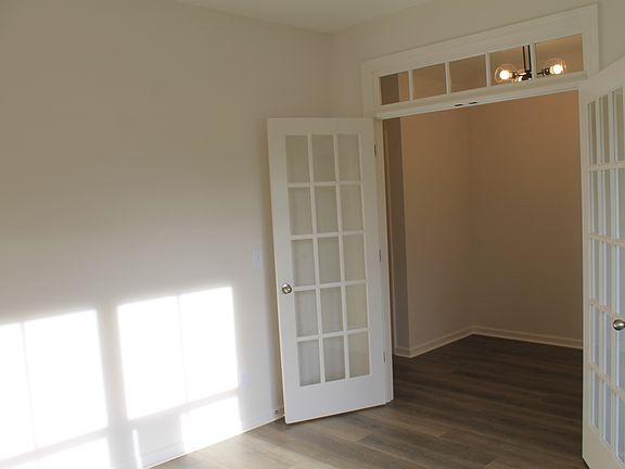 4th image of 3747 Rivermont Way