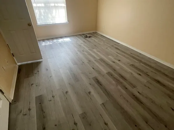 4560 Laurelwood Dr, Diberville, MS 39540