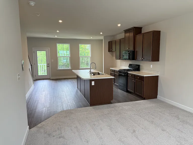 11 Foxwood Dr — Photo 20