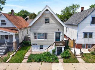 2543 N Dousman St #2543A, Milwaukee, WI 53212