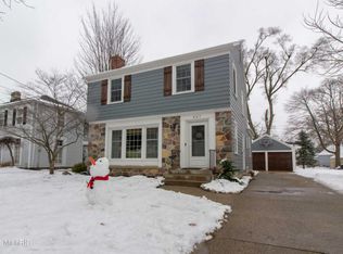 427 Mulford Dr SE, Grand Rapids, MI 49507
