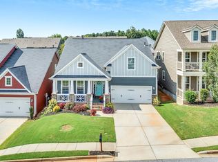 14 Kelvyn St, Greer, SC 29651