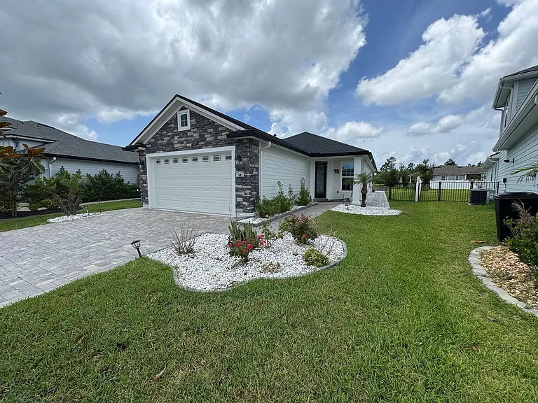 64 Rose Dew Dr — Photo 1