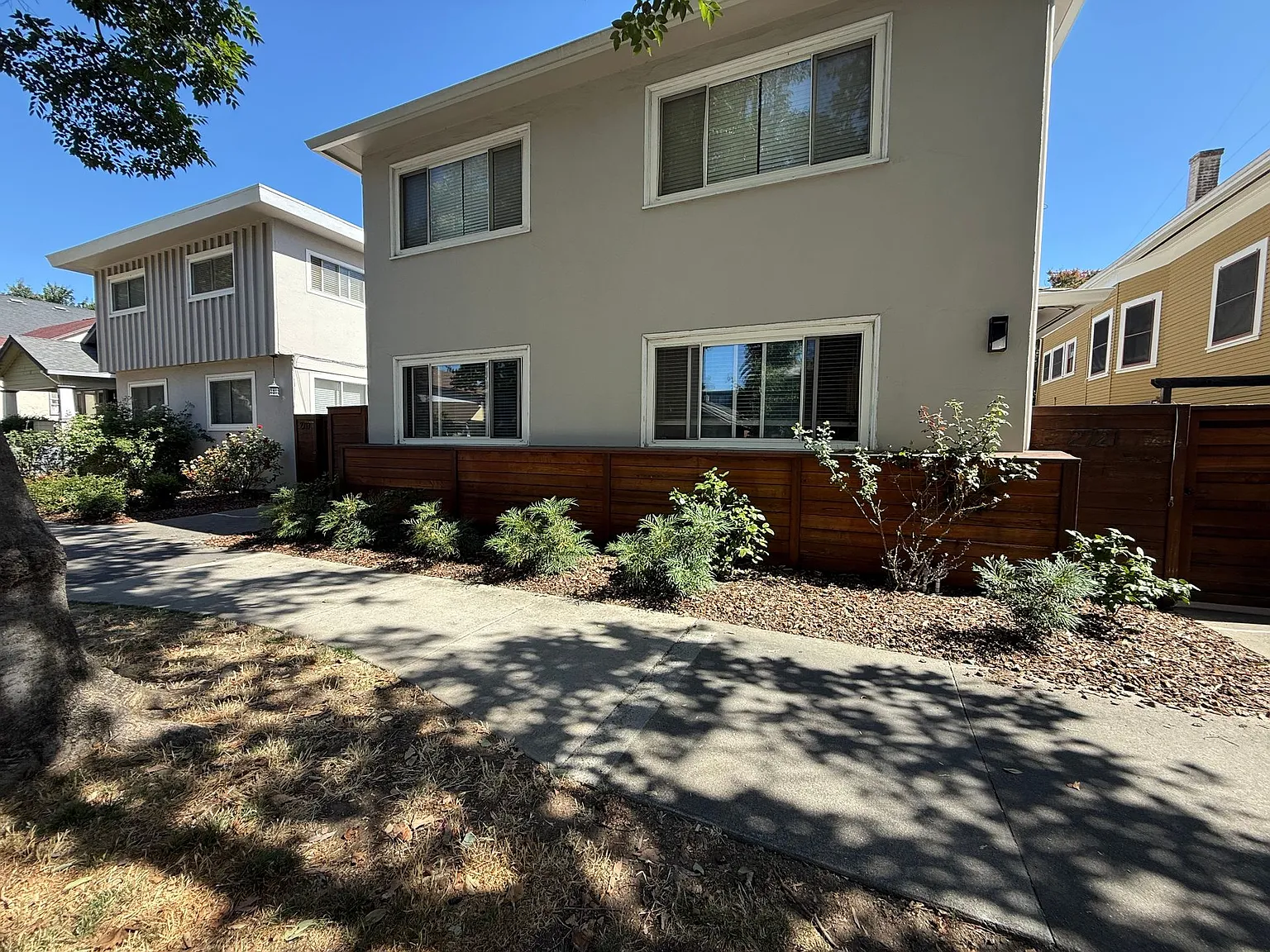 2713 and 2721 T Street, Sacramento — Photo 1