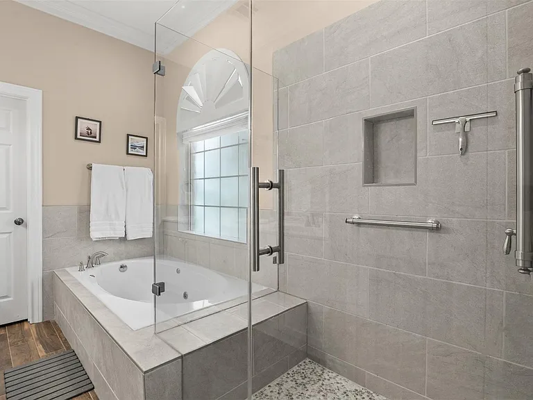 14030 Shoreline Dr — Photo 18
