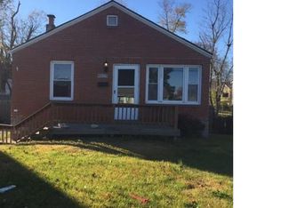 9527 Mackenzie Rd, Saint Louis, MO 63123