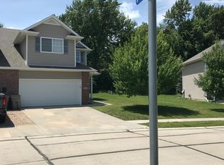 3925 N 18th St, Lincoln, NE 68521