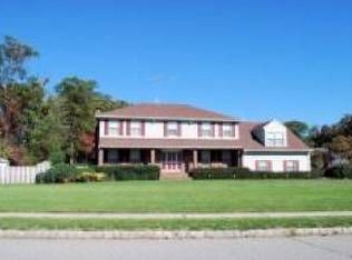 1 Palm Ct, Morris Plains, NJ 07950