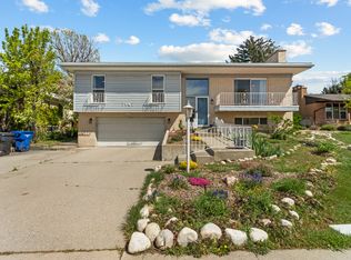 7147 S Ponderosa Dr E, Salt Lake City, UT 84121