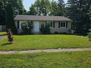 751 Isbell St, Howell, MI 48843