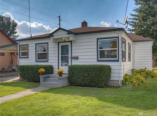 618 4th St SW, Puyallup, WA 98371