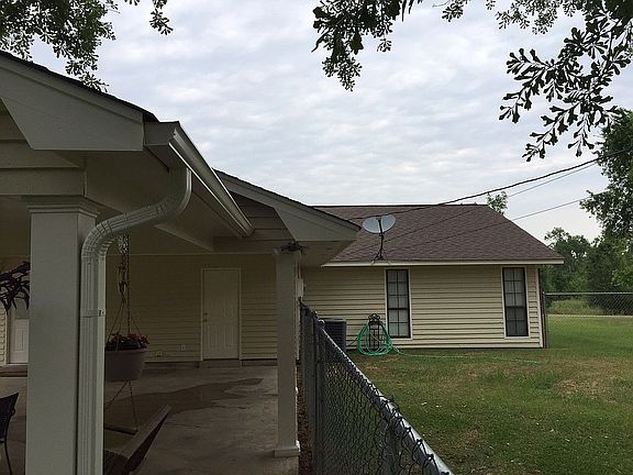 FRESHLY PAINTED EXTERIOR