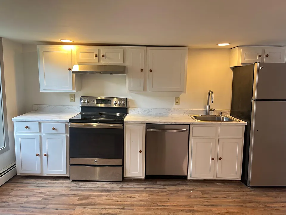 16 Cushing St #4