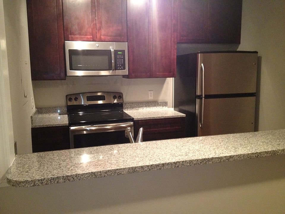 2nd image of 233 N Main St APT 507