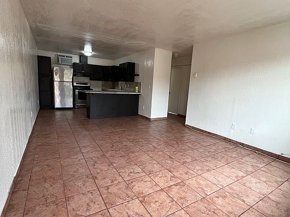 5th image of 4010 N Bonita St #D