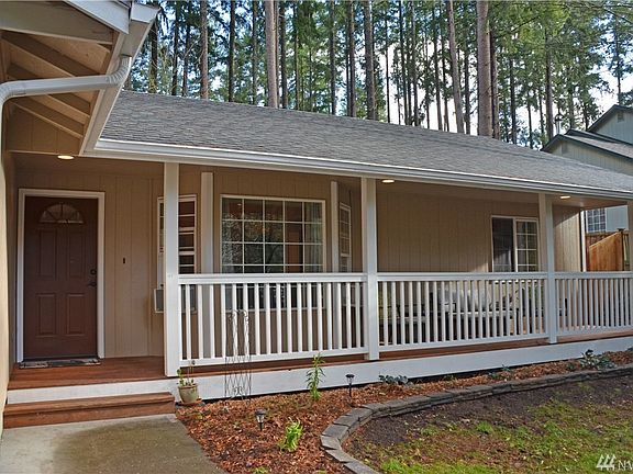 2nd image of 18014 Upland Dr SE
