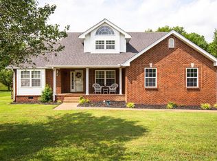 1631 E Blairmont Dr, Lebanon, TN 37087