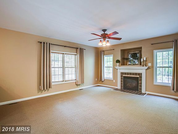 5th image of 10083 Adams Dr