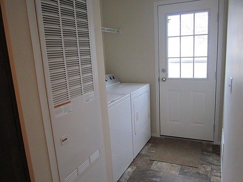 4th image of 862 Pinecreek