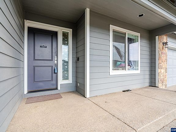 3rd image of 851 S 5th St