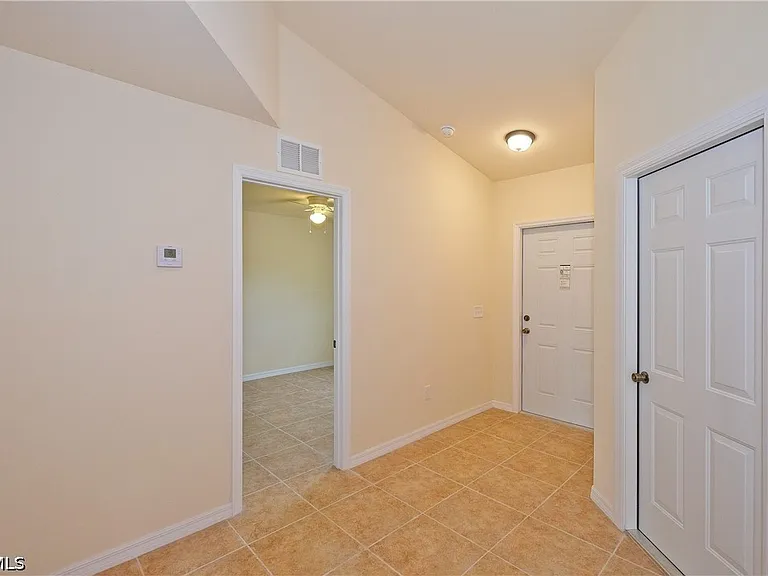 615 SE 6th Ter — Photo 5