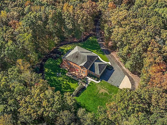 3rd image of 13611 Kalmbacks Mill Dr