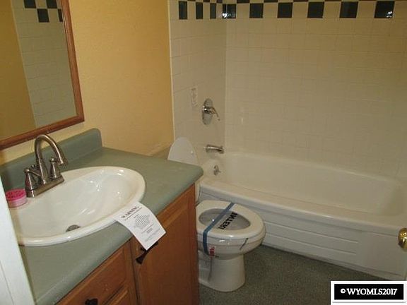 5th image of 816 S 17th St