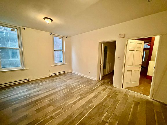 Living Room - Entrance