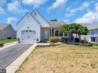 5 Vienna Dr, Toms River, NJ 08757