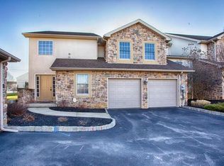 11 Holly Ct, Easton, PA 18040