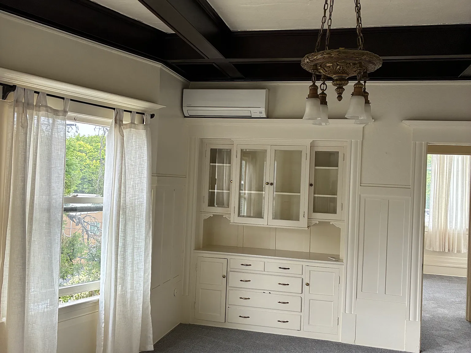 1 bed, 1000 sqft, $2,025 — Photo 3