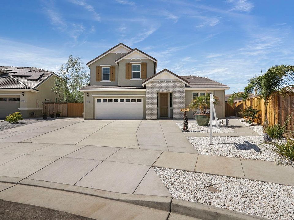 1st image of 2333 Golden Gate Dr