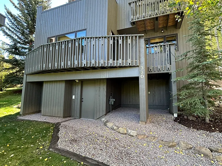 100 Meadow Ranch Dr #C-22 — Photo 2