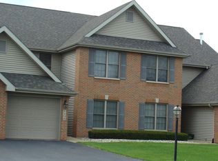1498 Lakewood Ln, Schererville, IN 46375