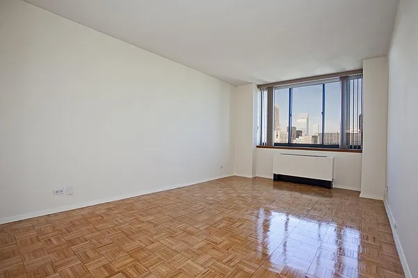 Rented by Olshan Realty | media 22