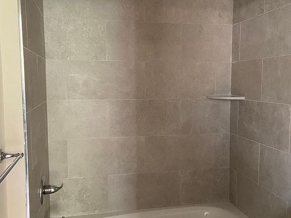 5th image of 1732 W Girard Ave #2F