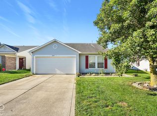 8452 Abbey Dell Dr, Camby, IN 46113