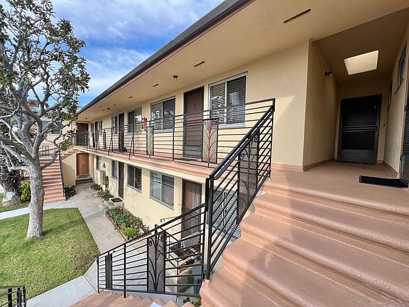 2nd image of 800 Roswell Ave APT 7