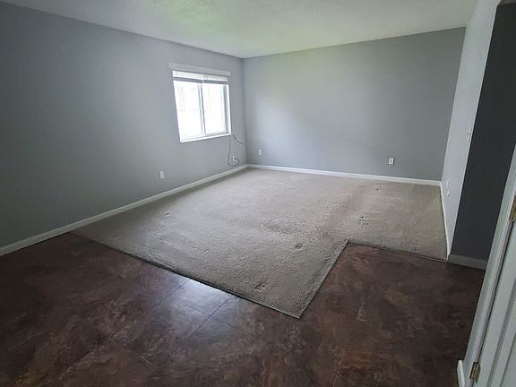 2nd image of 1435 N Columbus St APT B21