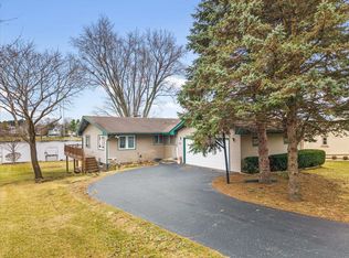 840 Breckenboro Rd, Davis, IL 61019