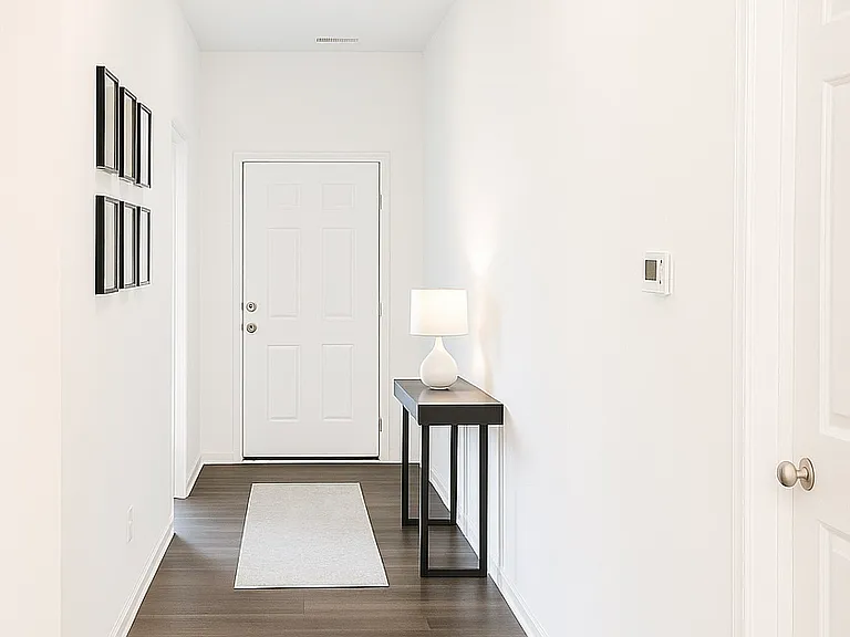 4378 Ashworth Ln — Photo 6