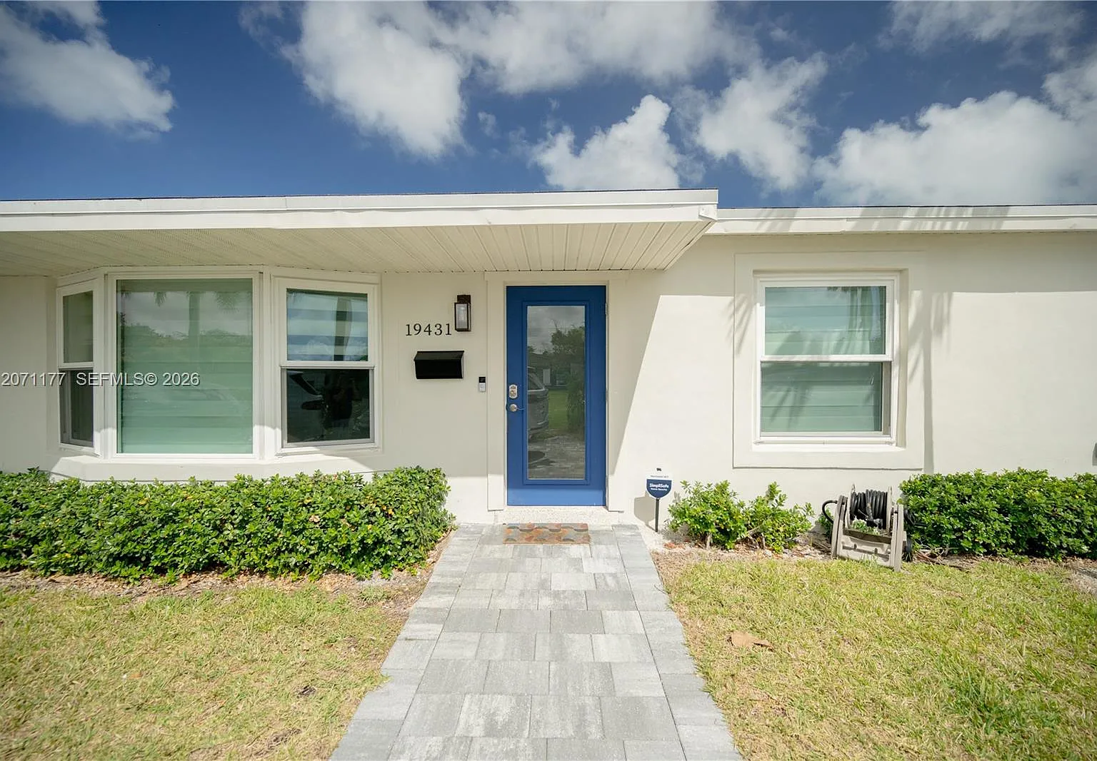 Whispering Pines Est Sec — Photo 2