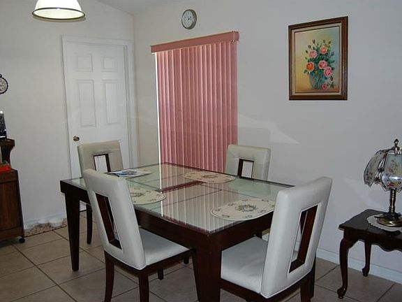 5th image of 11427 Lake Dr